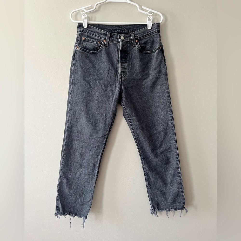 Levi’s 501 Grey Wash Button Fly Distressed Hem Jeans Size 28